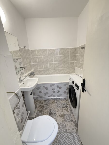 Drumul Taberei, Compozitorilor,