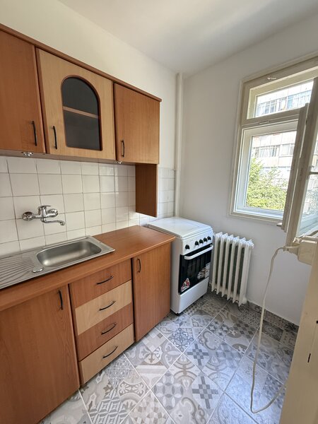 Drumul Taberei, Compozitorilor,